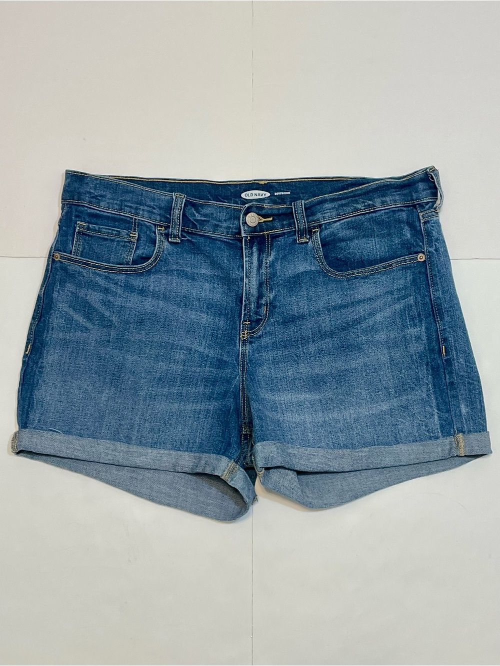 Old Navy Boyfriend Shorts Blue Denim Roll-Cuff Women’s Jean Shorts Size 10